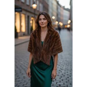 Vintage Fredrick & Nelson Fur Salon Woman's Mink Shawl Silk Lined with Pockets L